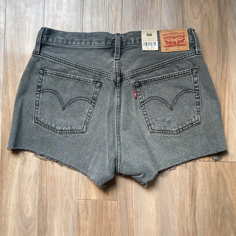 Levi’s 501 jean short distressed high rise 501 jean cotton denim cutoff size 31 - Picture 8 of 17
